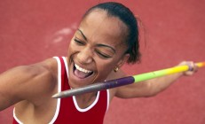 开云体育-伊布扛旗，蓝黑军团横扫西班牙—国际米兰的欧战霸权宣言