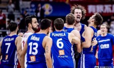 开云平台-日本队鏖战印度队，安赛龙点燃赛场