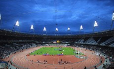 开云体育视频直播-雷霆对阵爵士，克莱末节接管比赛，诠释何为杀手本能