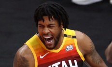 开云体育直播-包含篮网B队血洗雷霆，费沃斯关键制胜的词条