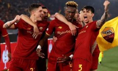 开云体育登录-罗马主场逼平对手，争夺欧冠资格悬念待解的简单介绍