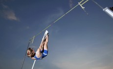 开云体育视频直播-铁闸米切尔，湖人争冠路上的防守密码与火箭阻击战