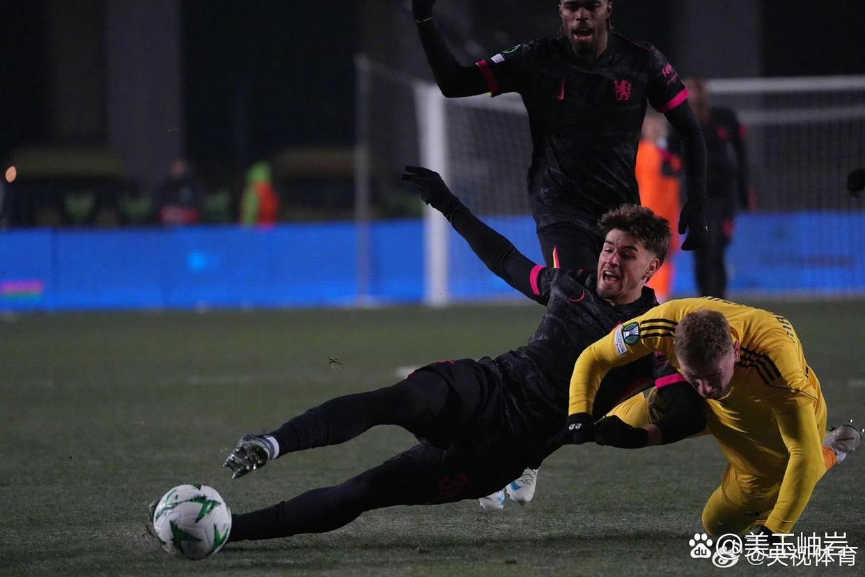 德国足球职业俱乐部进行战术调整，挑战对手