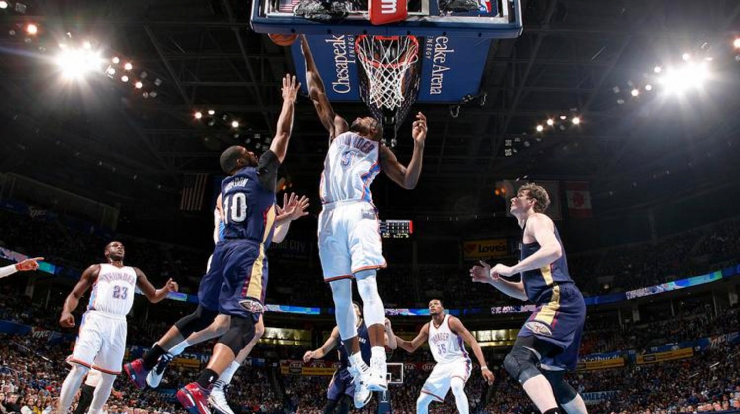 关于快船队主场频遭失利，球迷担心战绩下滑的信息