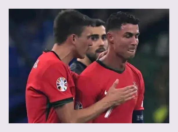 球场上一幕蹊跷事件引发争议，监管部门介入的简单介绍