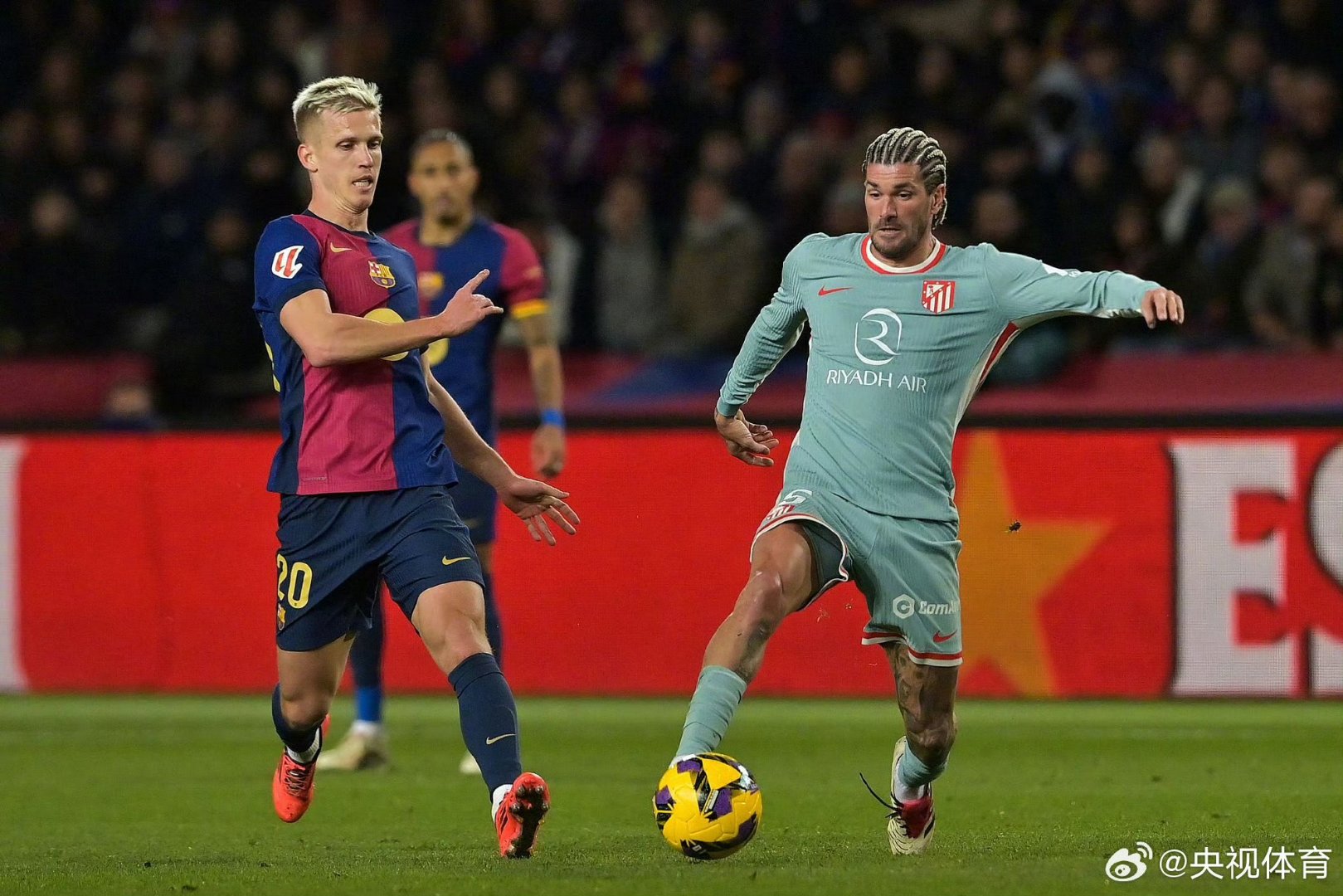 马竞神勇逆转巴萨，梅西独造两神