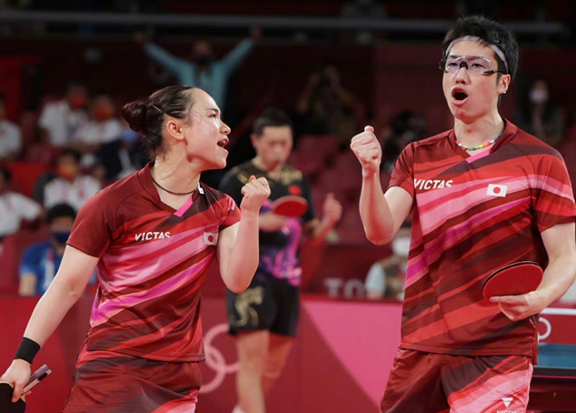 英格兰队逆转中国队，波尔带队取胜