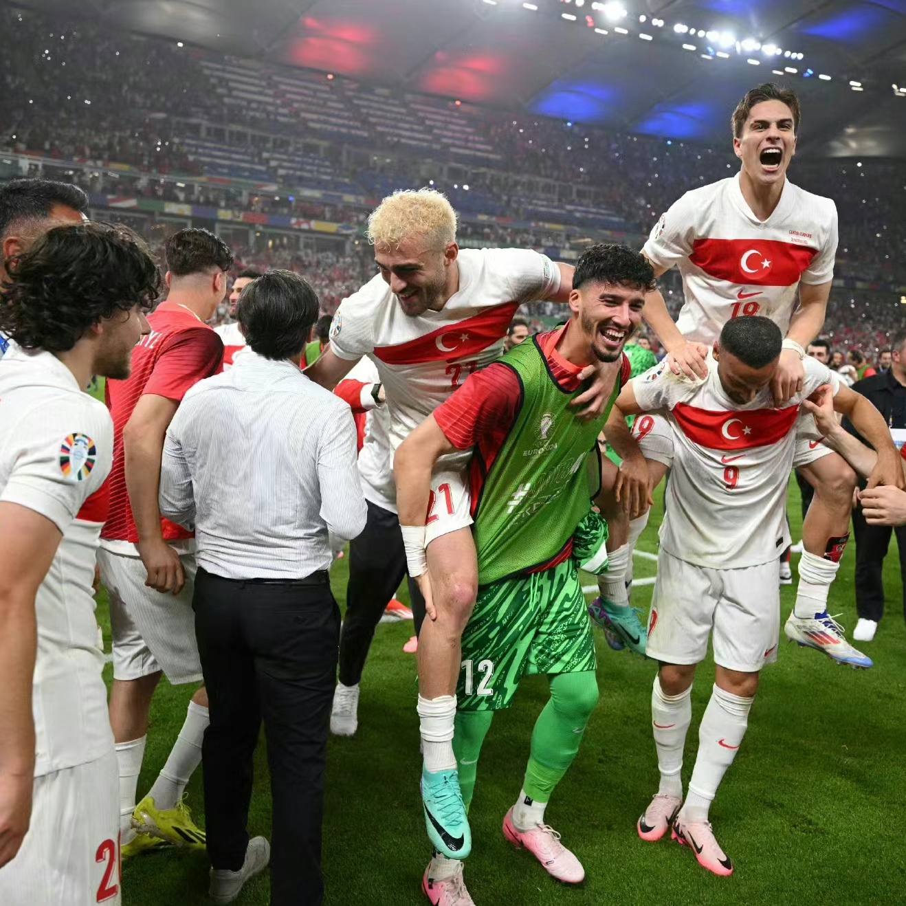 欧洲预选赛紧张开赛，各队士气高昂的简单介绍