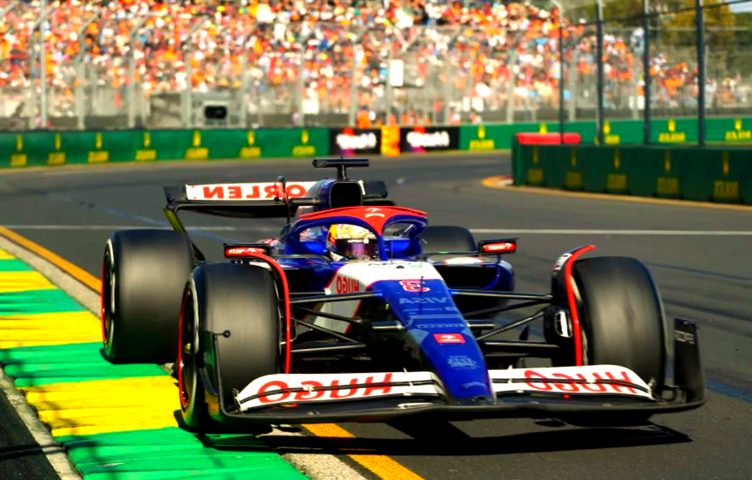 迈凯伦轻取红牛二队，维斯塔潘关键制胜的简单介绍
