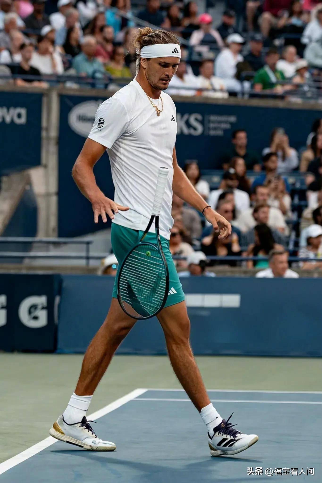 拉沃尔杯鏖战联合杯，兹维列夫统治全场的简单介绍