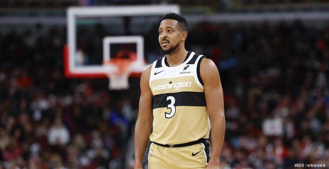 包含热火逆转步行者，麦科勒姆高光表现的词条