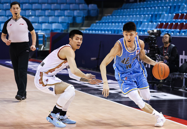 关于中国男篮血洗凯尔特人，福克斯高光表现的信息