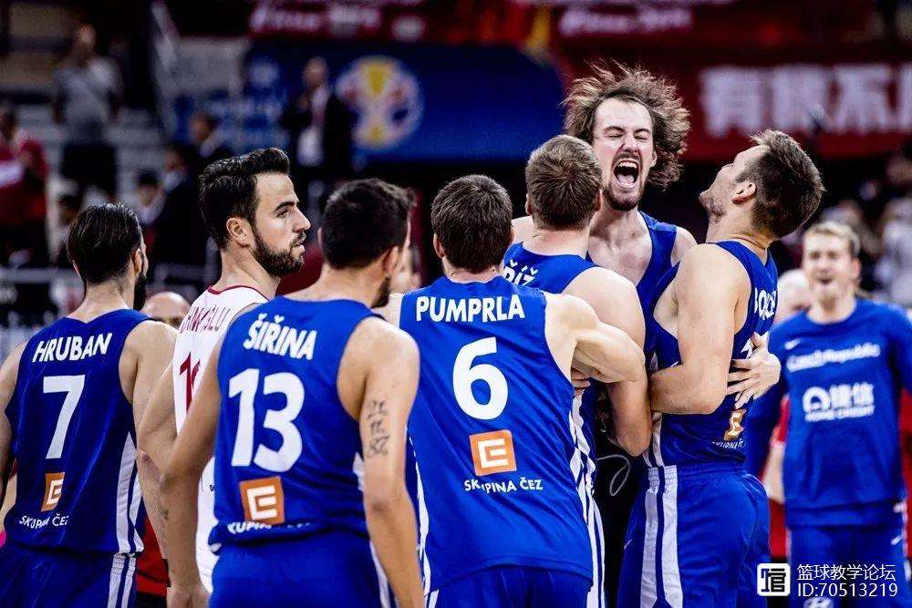 日本队鏖战印度队，安赛龙点燃赛场