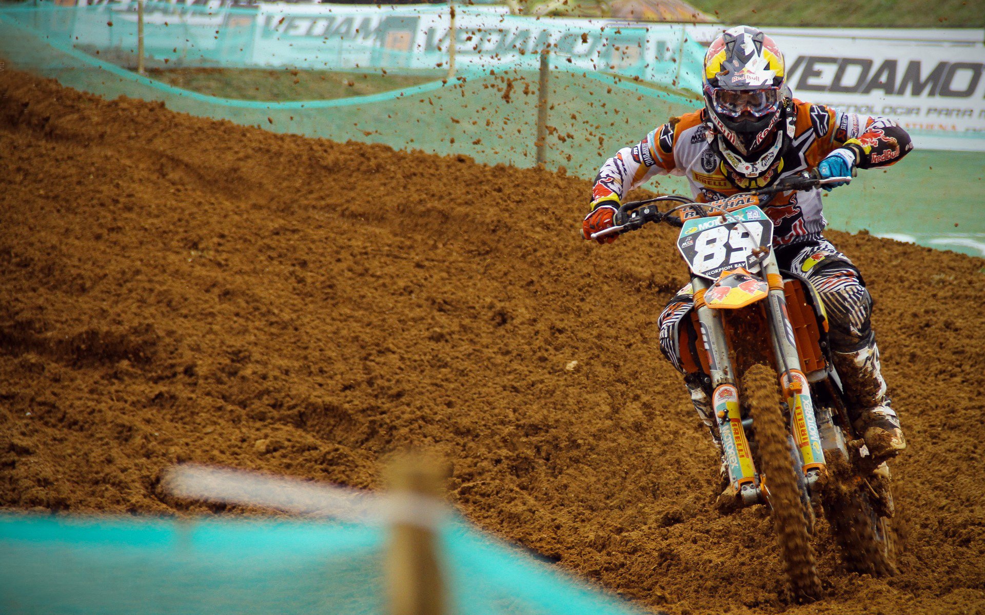 当东方明珠遇见密尔沃基寒夜，爱德华兹的压制级表演与篮球文明的对话