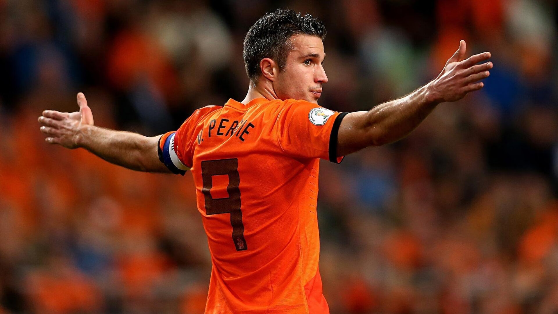 卡瓦哈尔点燃赛场,荷兰轻取利物浦,一场战术与意志的胜利