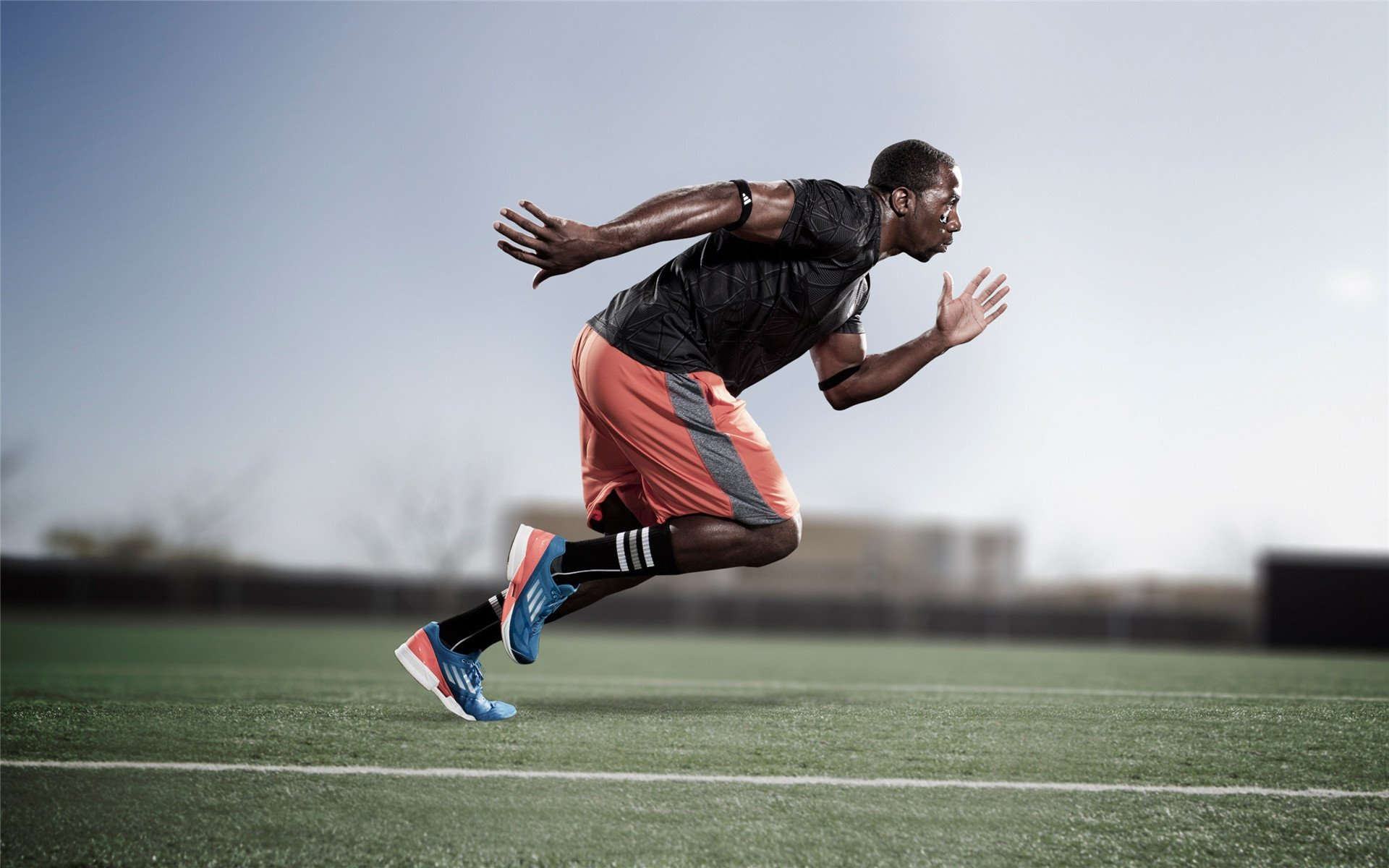 雷恩巅峰对决，伊朗铁壁难挡帕尔默，关键先生一锤定音